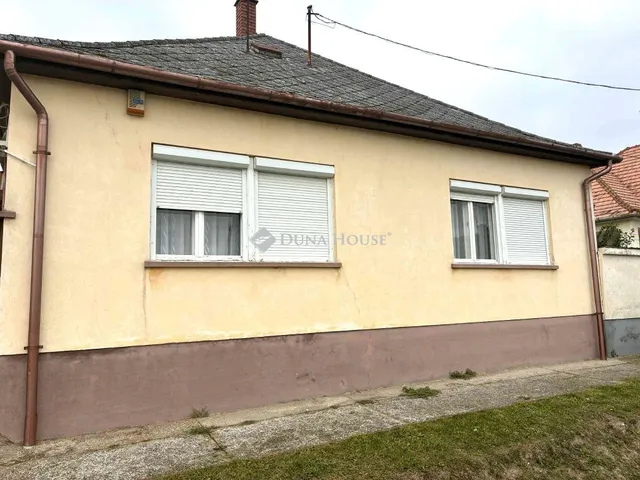 Eladó ház Fajsz 95 nm