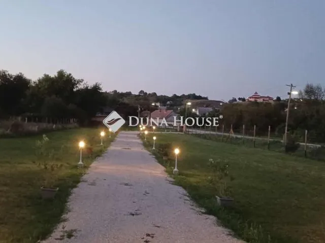 Eladó telek Nagysáp, Tóth János utca 1267 nm