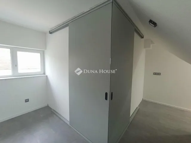 Eladó lakás Dorog 57 nm