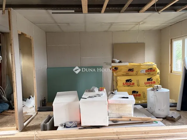 Eladó ház Dorog, Zártkert 34 nm