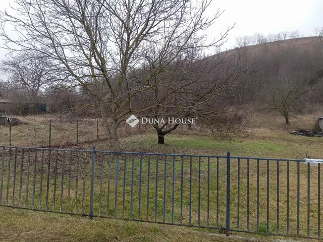 Eladó telek Nagysáp 929 nm