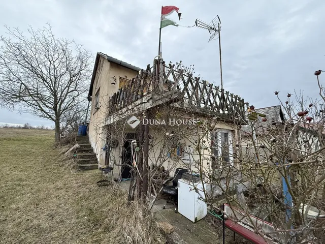 Eladó üdülő és hétvégi ház Nyergesújfalu, Zártkert 50 nm