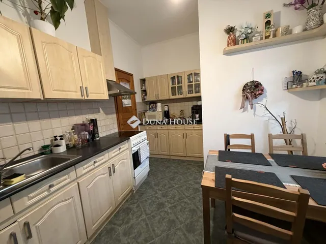 Eladó lakás Nyergesújfalu, Kossuth Lajos utca 39 nm