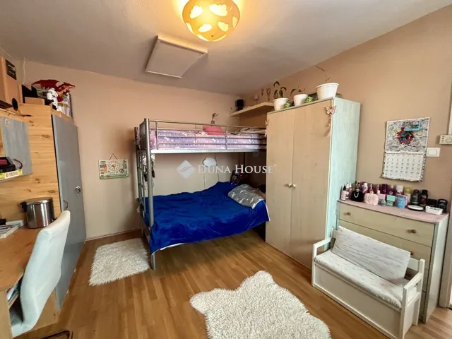 Eladó ház Esztergom, Honvéd utca 51 nm