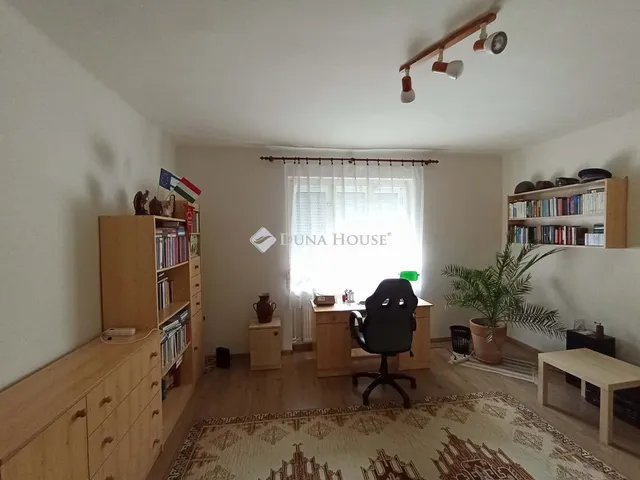 Eladó ház Esztergom, Matyasovszky utca 104 nm