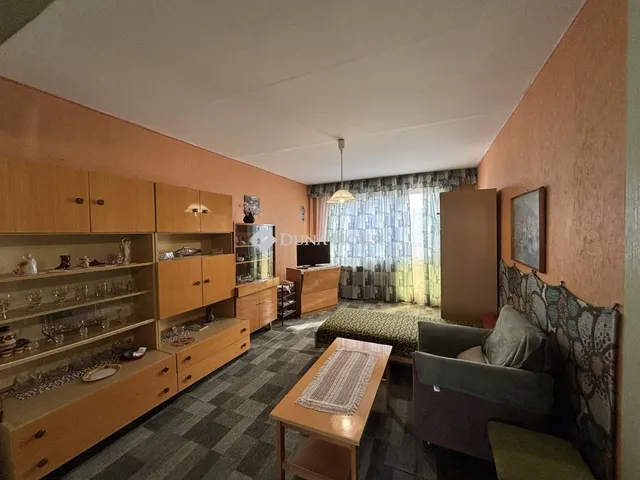 Eladó lakás Nyergesújfalu 54 nm