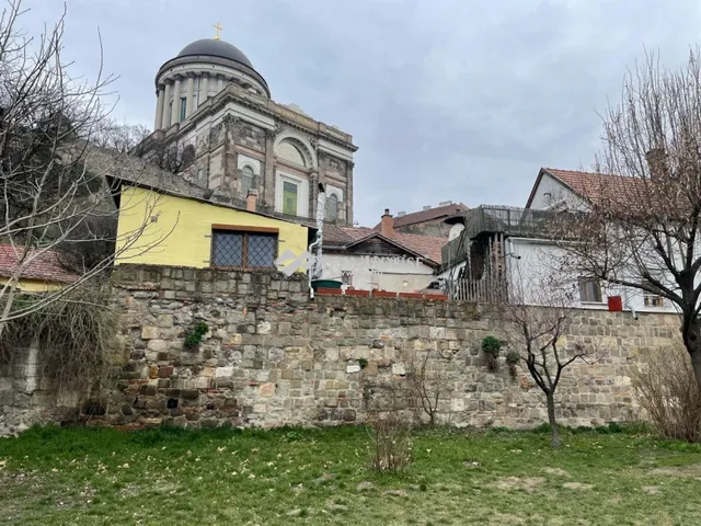 Eladó ház Esztergom 150 nm