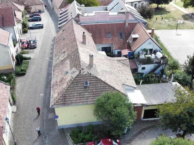 Eladó ház Esztergom 150 nm