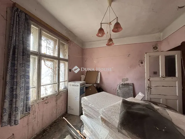 Eladó lakás Lábatlan, Rákóczi Ferenc út 67 nm