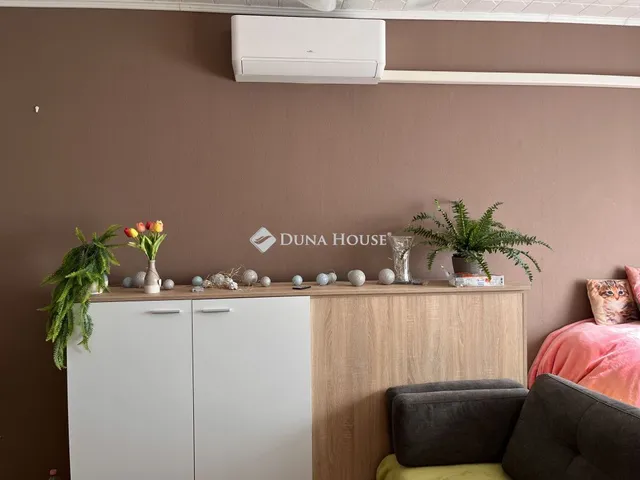 Eladó lakás Nyergesújfalu 54 nm