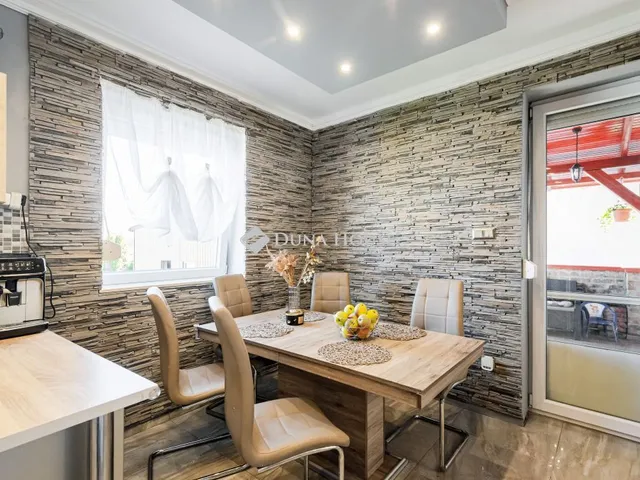 Eladó ház Tokod 200 nm