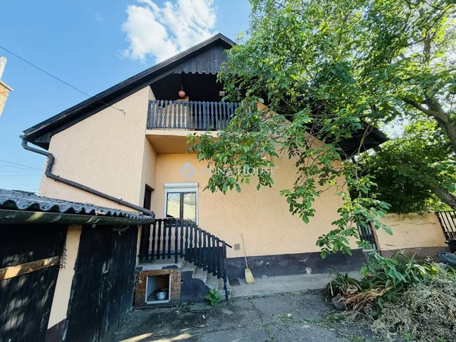 Eladó ház Esztergom 99 nm