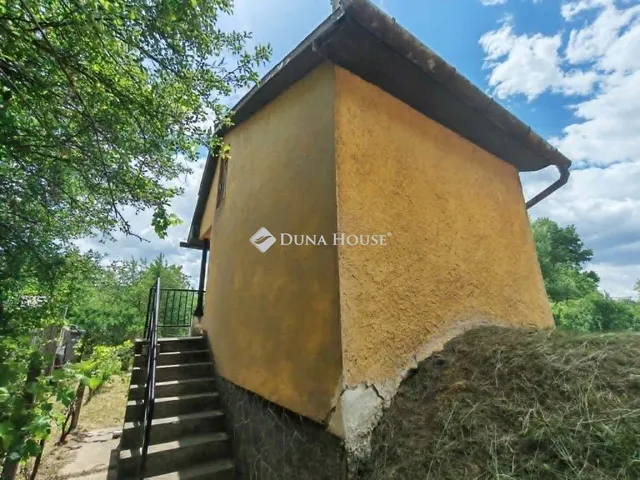 Eladó telek Nyergesújfalu, Zártkert 1149 nm