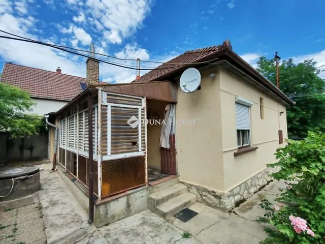 Eladó ház Mogyorósbánya 85 nm
