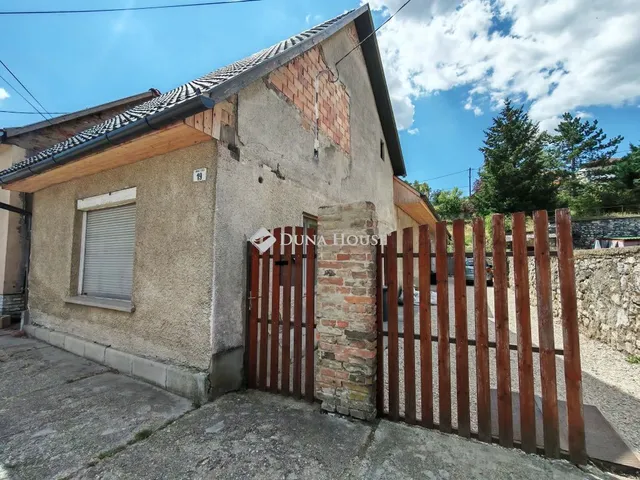 Eladó ház Dorog 177 nm