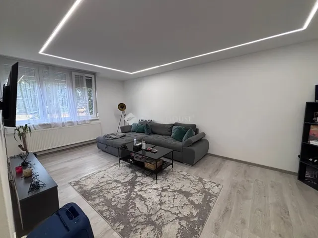 Eladó lakás Lábatlan 68 nm