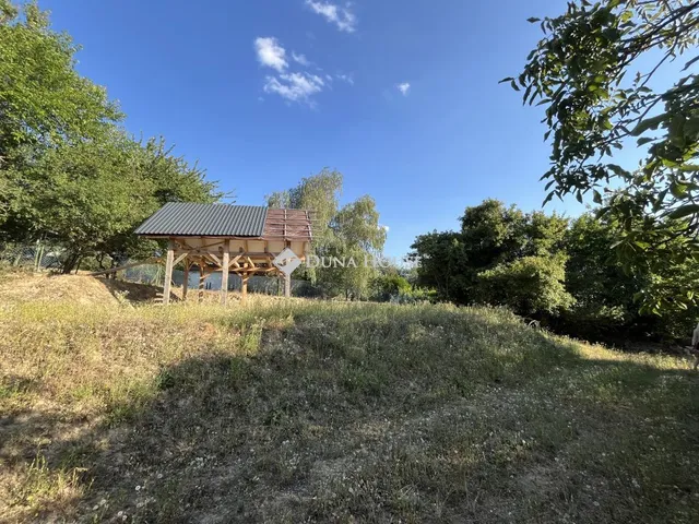 Eladó telek Baj, Levél út 1159 nm