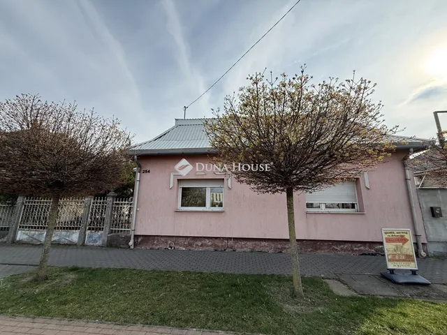 Eladó ház Nyergesújfalu 90 nm