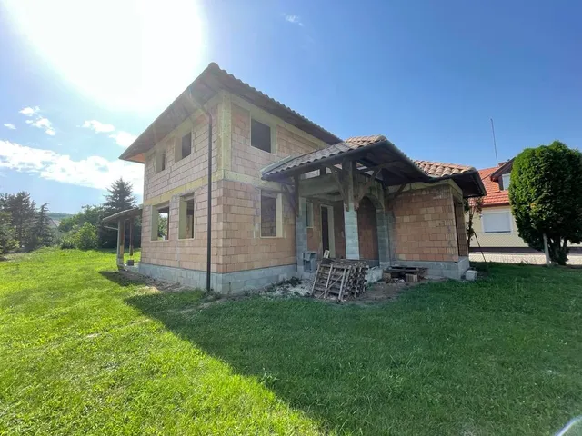 Eladó ház Kehidakustány 153 nm