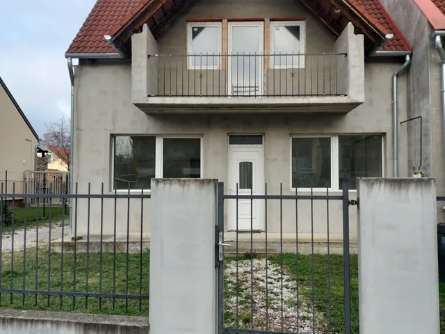 Eladó ház Keszthely 170 nm