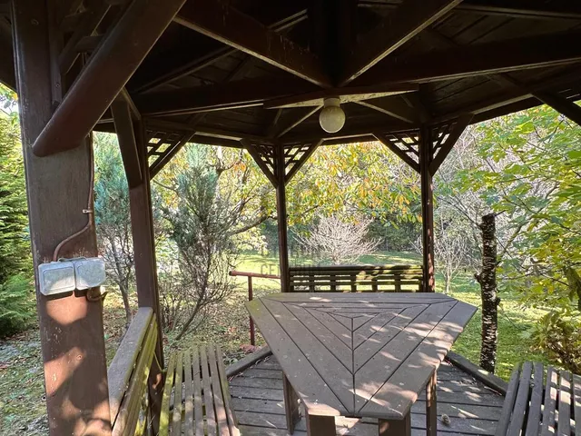 Eladó ház Lenti, Lentihegy 270 nm