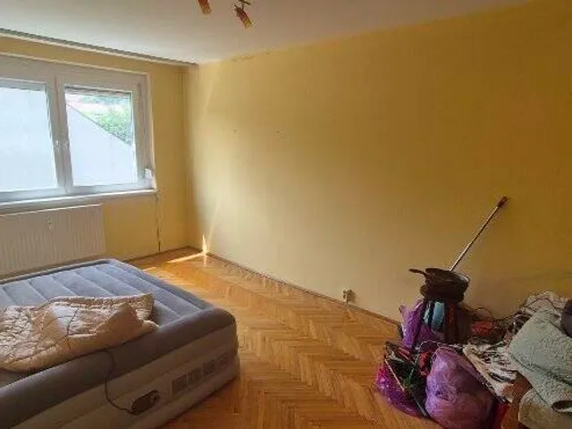 Eladó lakás Budapest III. kerület 50 nm