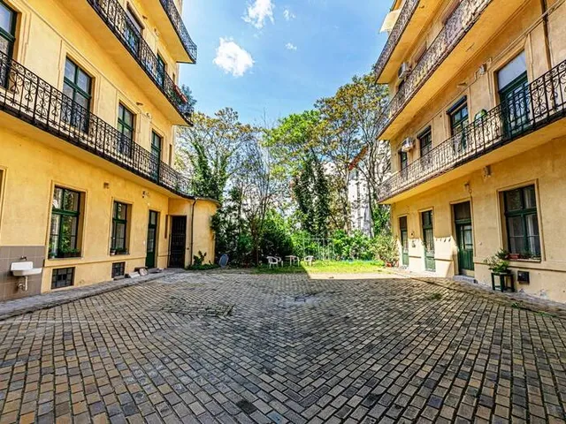 Eladó lakás Budapest I. kerület 85 nm