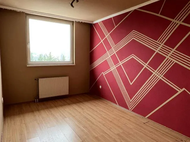 Eladó lakás Budapest III. kerület 60 nm