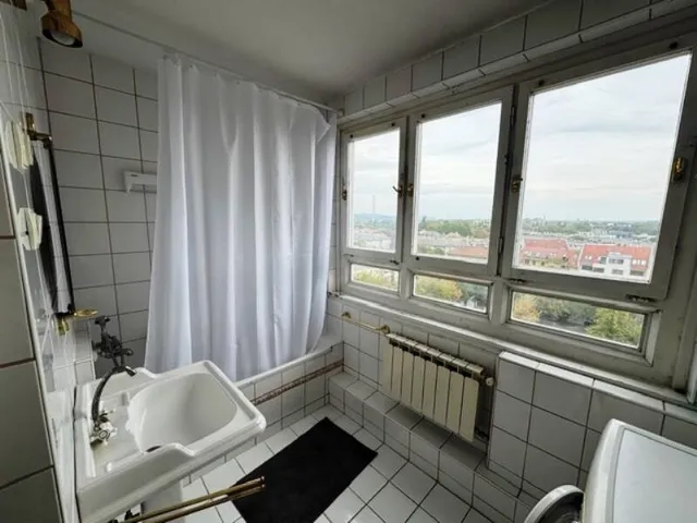 Eladó lakás Budapest III. kerület 68 nm