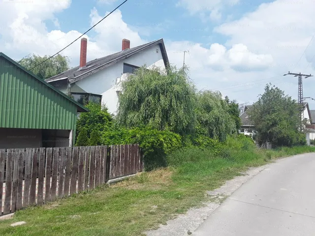Eladó ház Báta, Vágóhíd utca 28. 230 nm