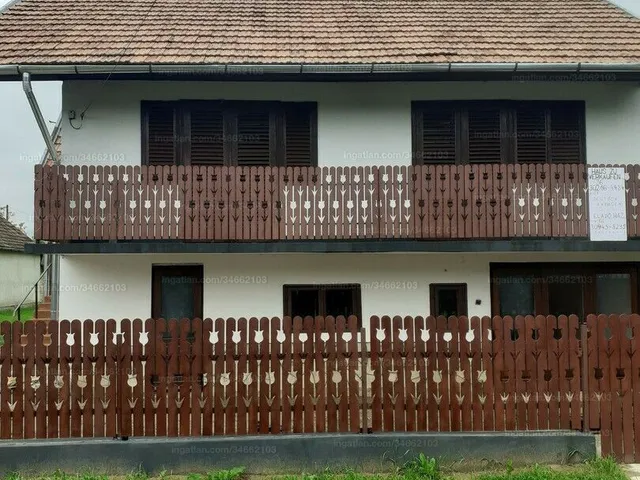 Eladó ház Mesztegnyő 260 nm