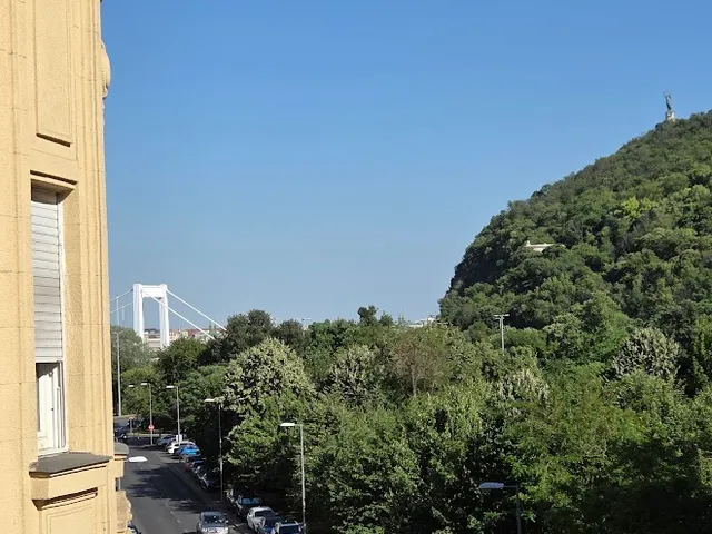 Kiadó lakás Budapest I. kerület 74 nm