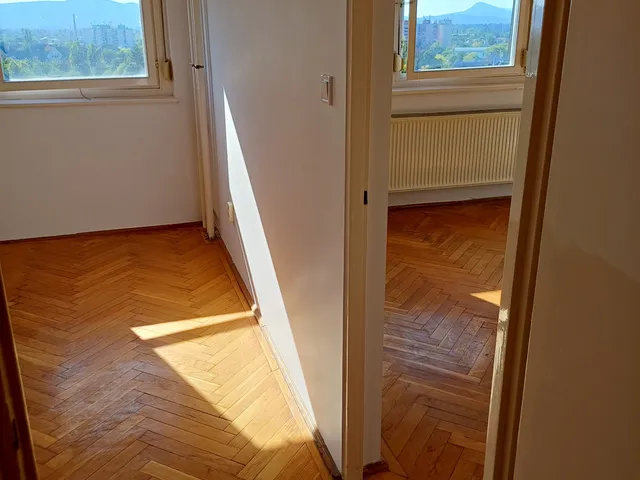 Kiadó lakás Budapest XV. kerület, Mézeskalács tér 56 nm