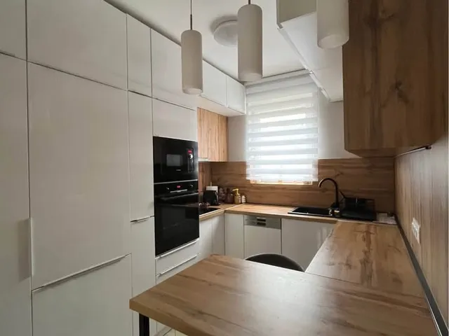 Eladó lakás Budapest XVII. kerület, Péceli út 72 nm