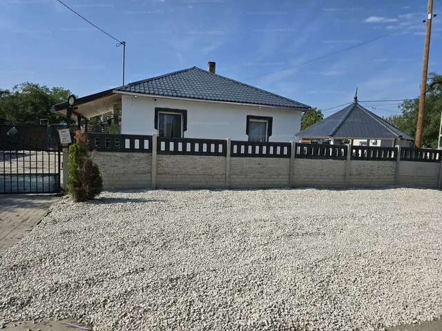 Eladó ház Ercsi 130 nm