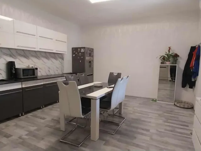 Eladó lakás Budapest X. kerület, Sibrik Miklós út 45 nm