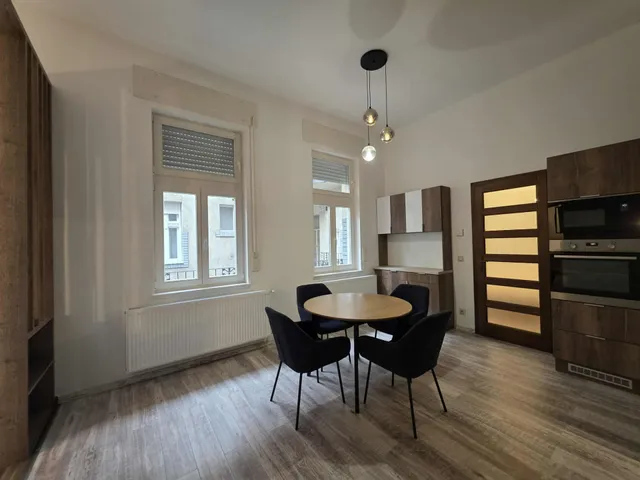 Kiadó lakás Budapest V. kerület, Papnövelde utca 8 55 nm