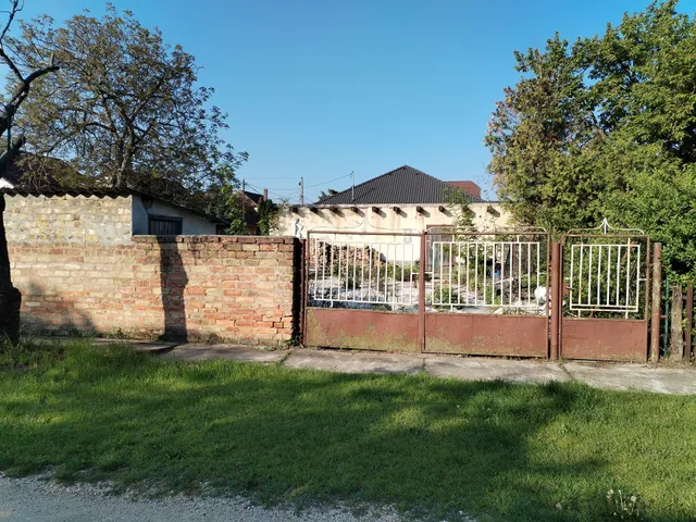 Eladó telek Baj 80 nm