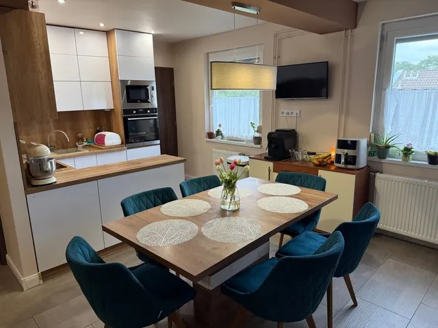 Eladó lakás Szeged, Hétvezér utca 144 nm