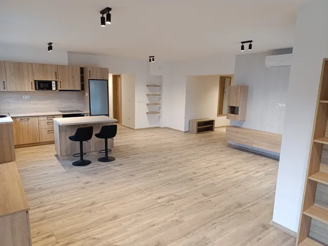 Eladó lakás Eger, Sugár István utca 7. 106 nm