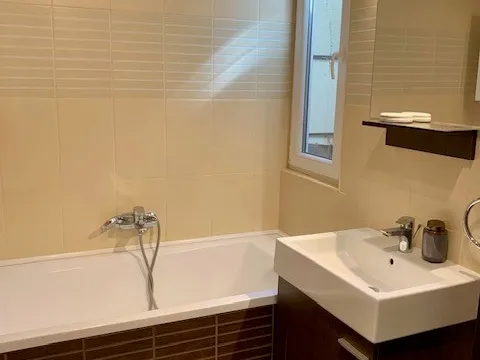 Eladó lakás Budapest VIII. kerület, Déri Miksa utca 73 nm