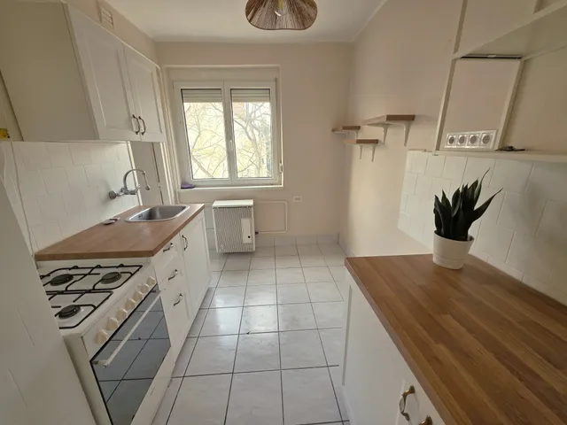 Kiadó lakás Vác 46 nm