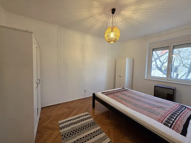 Kiadó lakás Vác, Erzsébet utca 46 nm