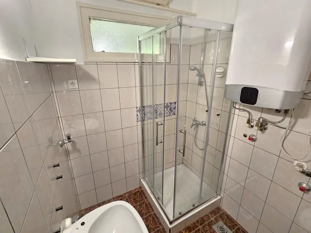 Kiadó lakás Vác, Erzsébet utca 46 nm