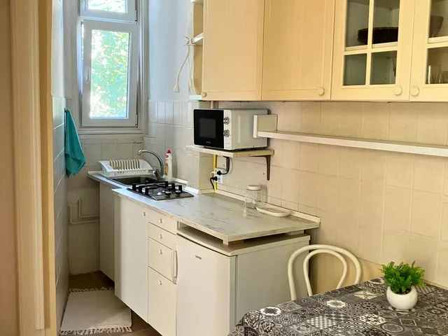 Kiadó lakás Budapest VI. kerület, Weiner Leó utca 40 nm