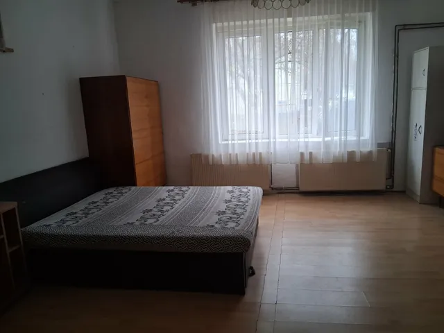 Kiadó lakás Vác 58 nm