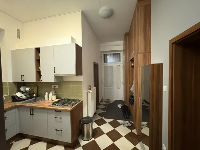 Kiadó lakás Budapest VII. kerület, Almássy tér 11 72 nm