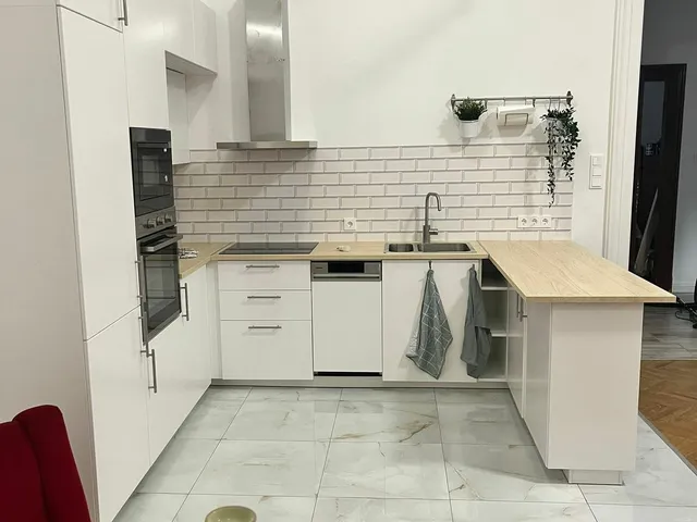 Kiadó lakás Budapest IX. kerület, Boráros tér 90 nm