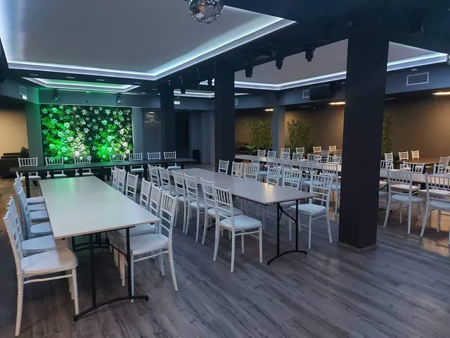 Eladó kereskedelmi és ipari ingatlan Siófok, Belváros 396 nm