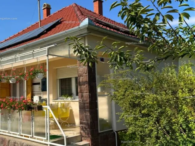 Eladó ház Kunszentmiklós, Dózsa György utca 180 nm